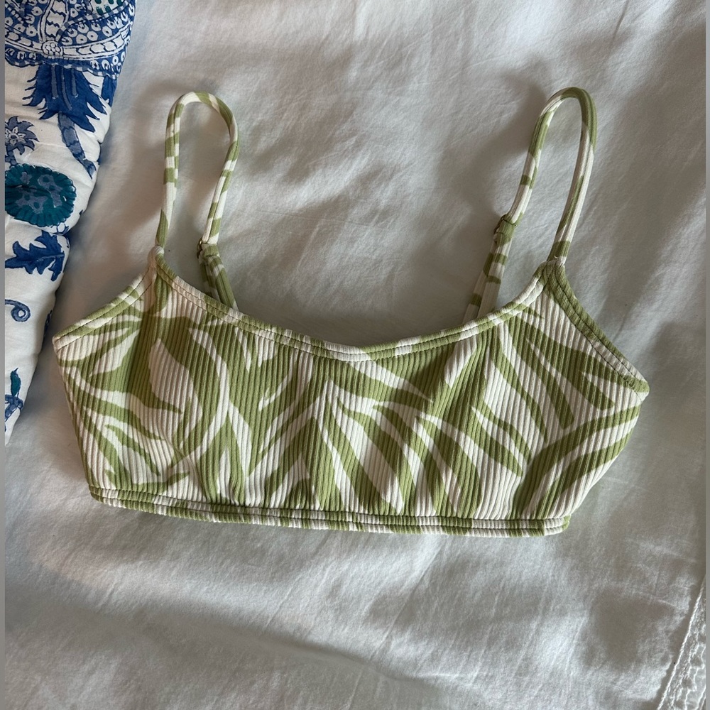Billabong bikini top